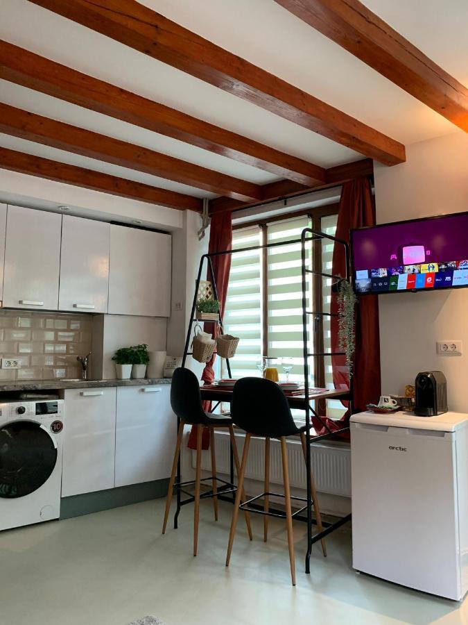 The-Point Lovely Studio In Center Of Boekarest Buitenkant foto